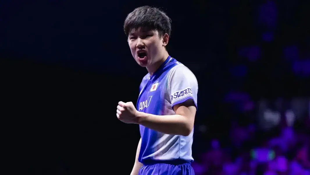 振臂高呼 振臂高呼