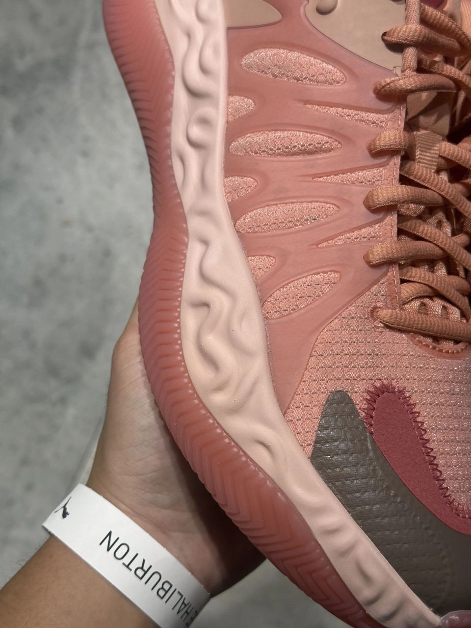 的橡胶底, 临中国, 比如这次的 的橡胶底, 临中国, 比如这次的