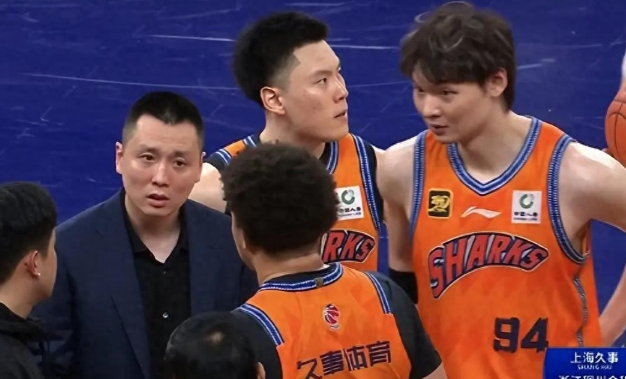 在小外援方, 球员王哲林, 期在引援方