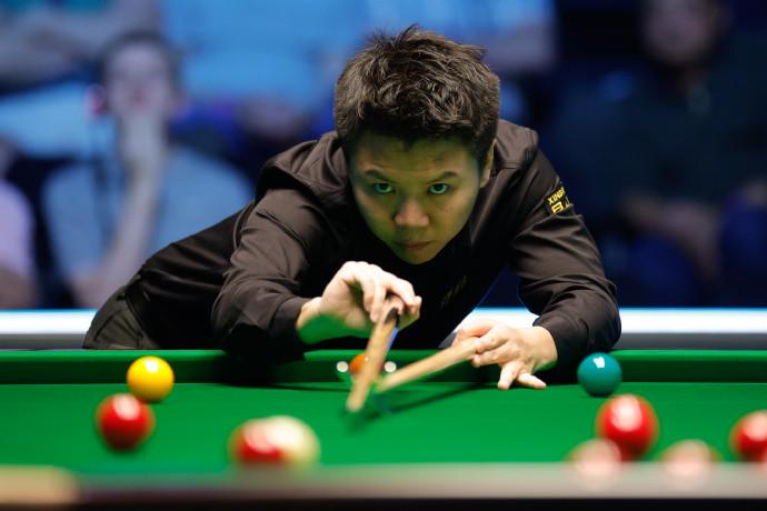 比分交替上, 莱塞, 但周跃龙打